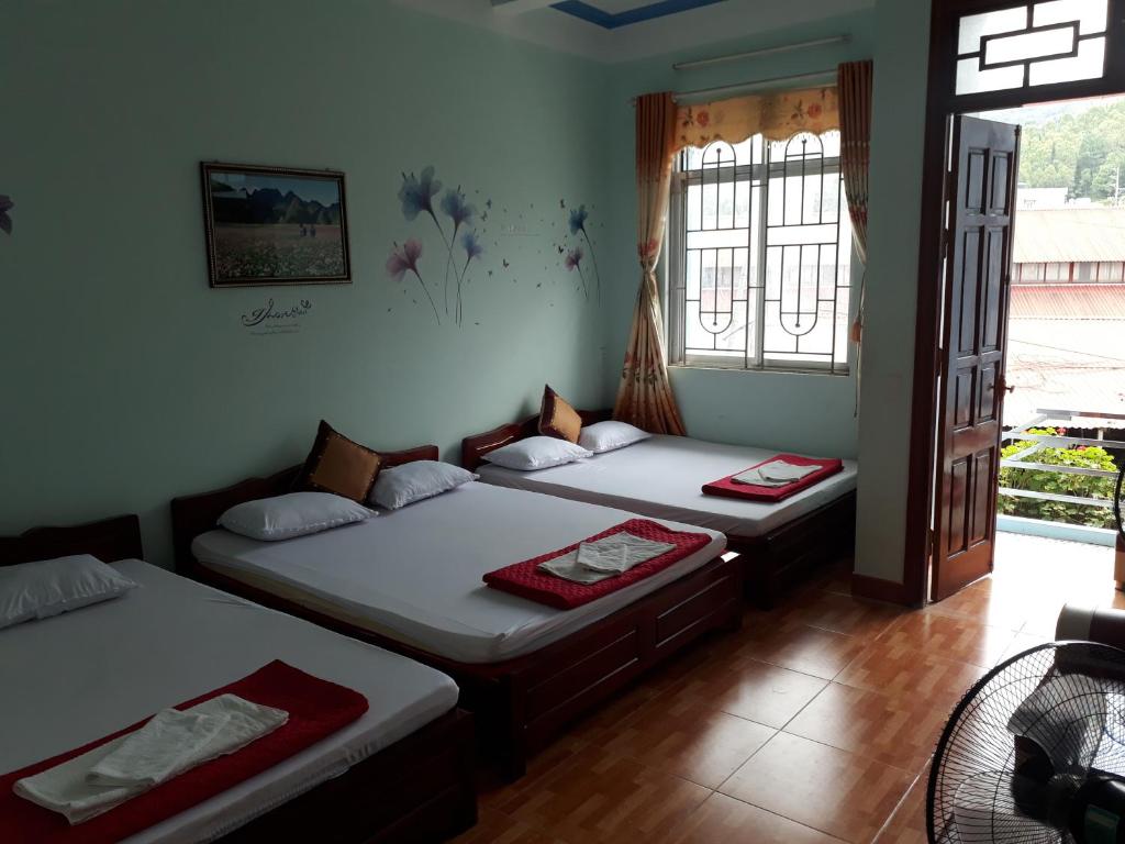 Номер (Односпальная кровать в общем номере) хостела Binh Minh Hostel, Донг Ван