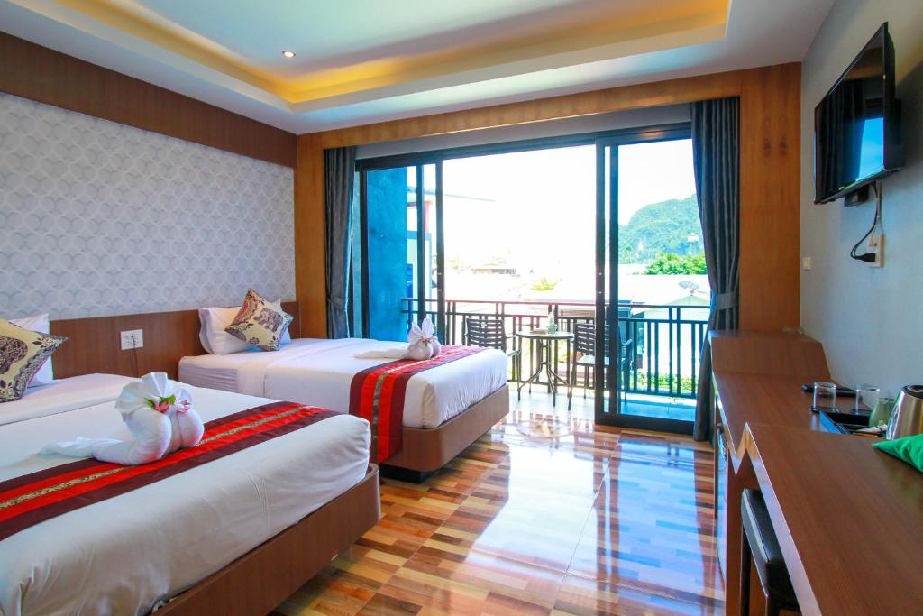 Двухместный (Улучшенный двухместный номер с 2 отдельными кроватями) курортного отеля Coco Bella Resort, Пхи-Пхи