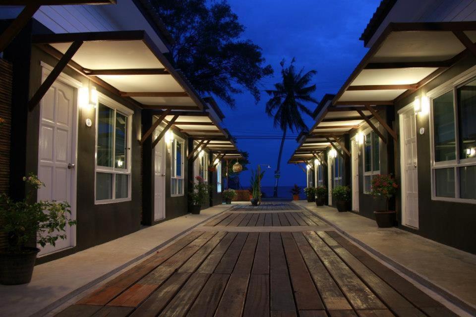 Курортный отель Baantalaywhan Resort, Прачуапкхирикхан