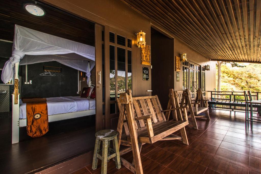 Номер (Бунгало с 2 спальнями) курортного отеля Taatoh Seaview Resort, Ко Тао