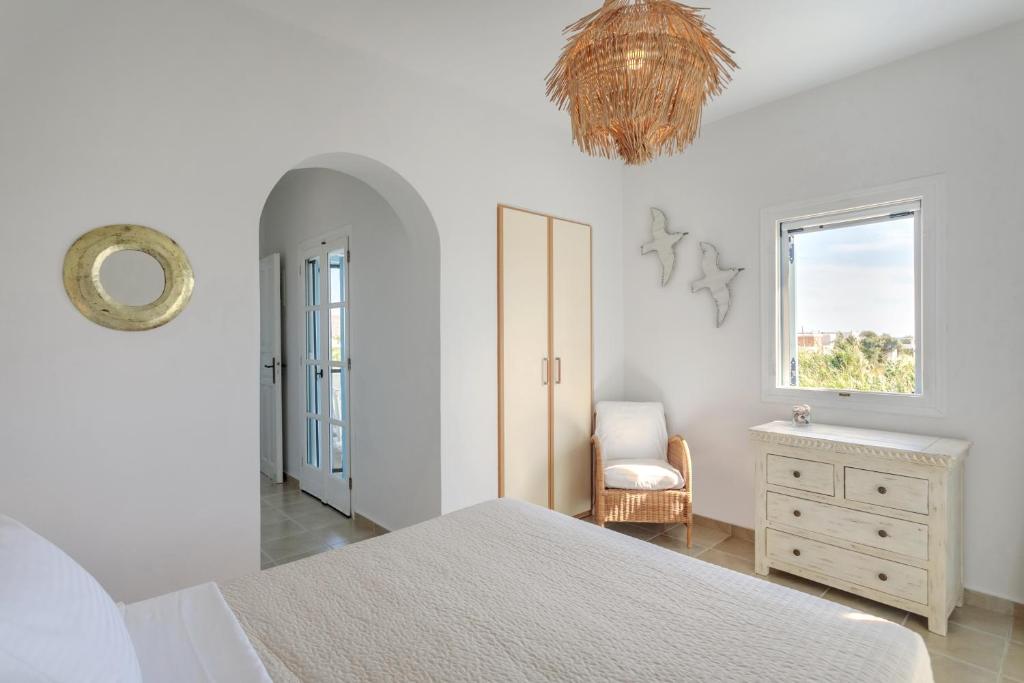 Вилла (Вилла с 3 спальнями), Seaside Naxos | Holiday Villas