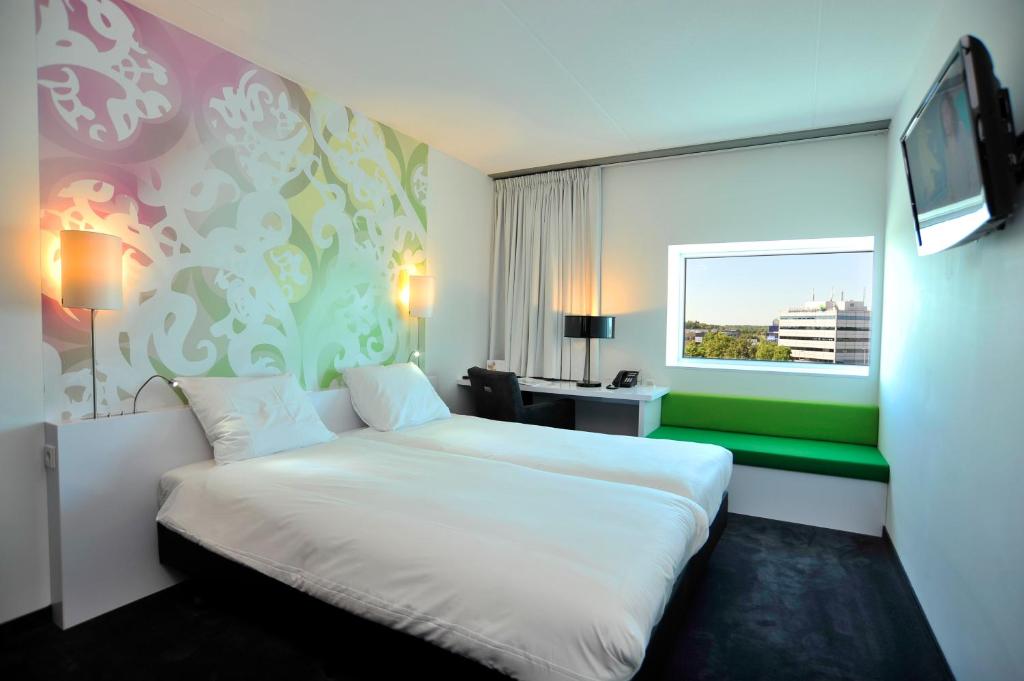 Двухместный (Стандартный двухместный номер с 2 отдельными кроватями) отеля Tulip Inn Eindhoven Airport, Эйндховен