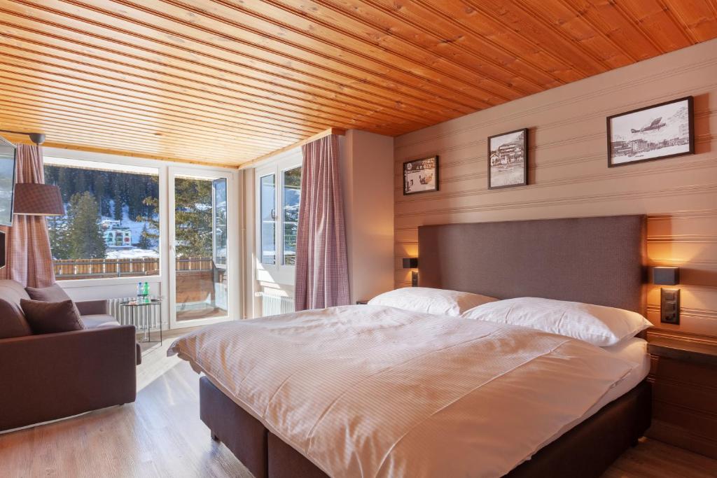 Двухместный (Двухместный номер с 1 кроватью и балконом) отеля Provisorium13 - Hotel Obersee, Ароза