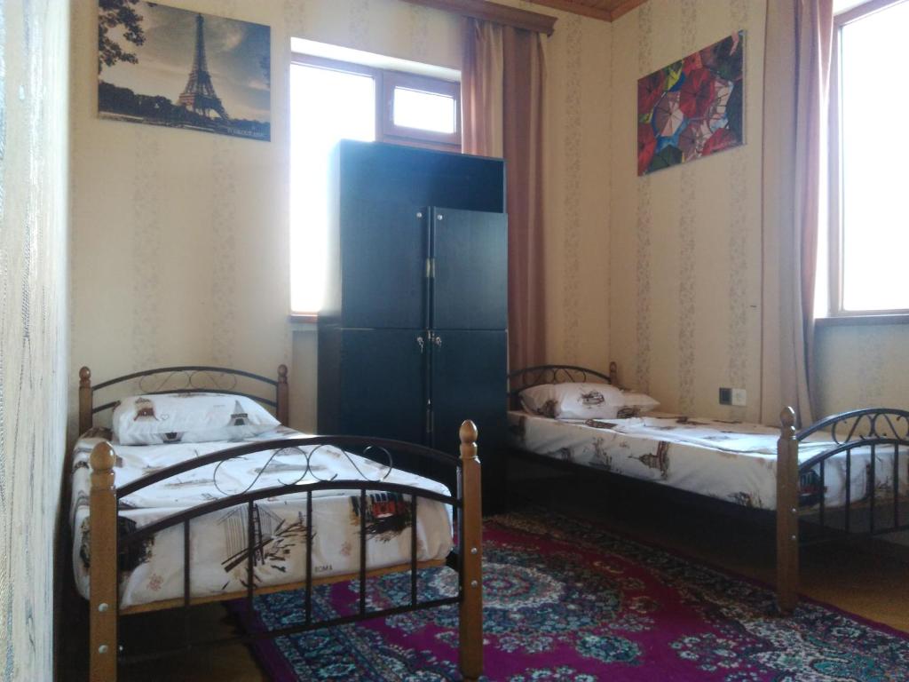 Номер (Общий номер для женщин с 4 кроватями) хостела Baku Central City, Баку
