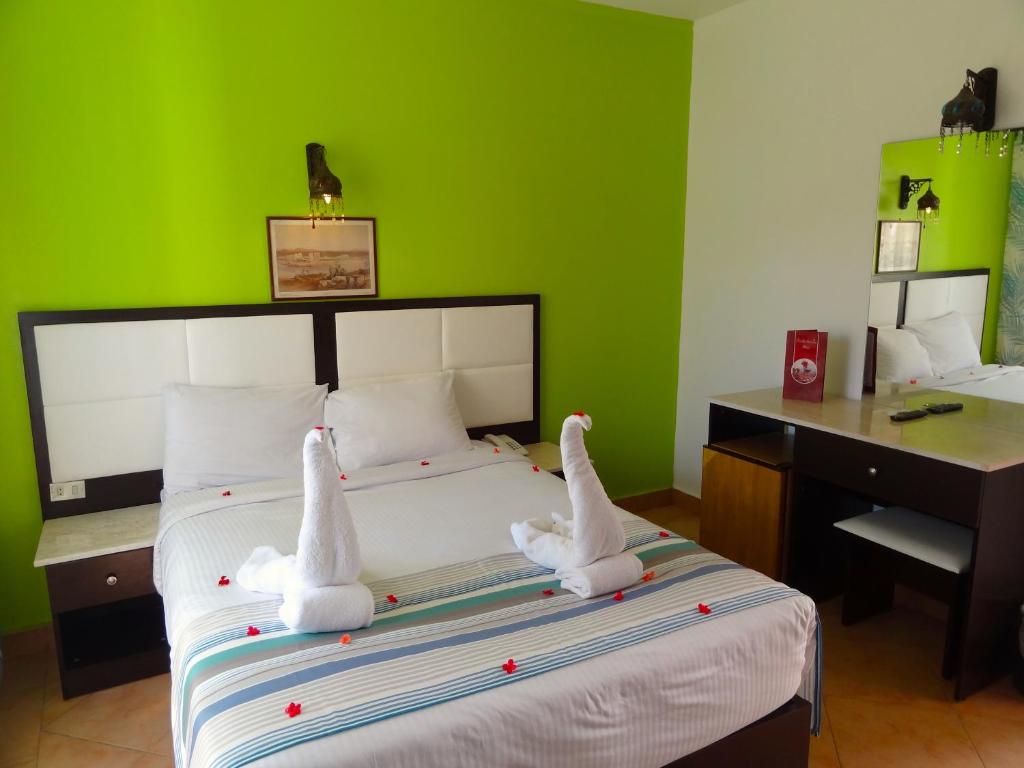 Двухместный (Небольшой двухместный номер с 1 кроватью или 2 отдельными кроватями) курортного отеля Naama Blue Hotel, Шарм-эль-Шейх