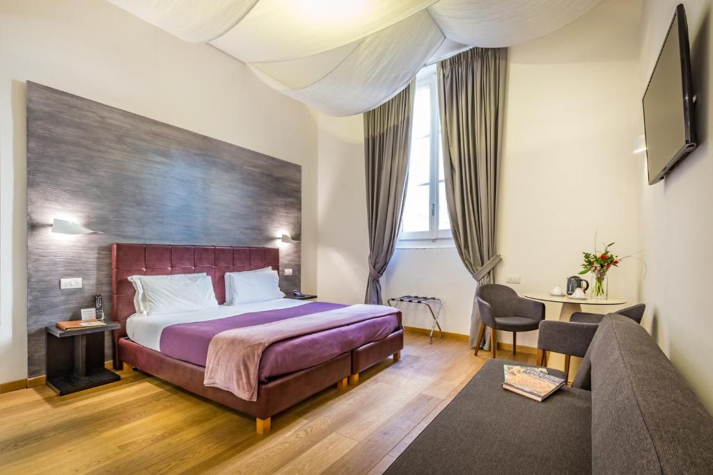 Двухместный (Улучшенный двухместный номер с 1 кроватью или 2 отдельными кроватями) отеля Hotel La Scaletta, Флоренция