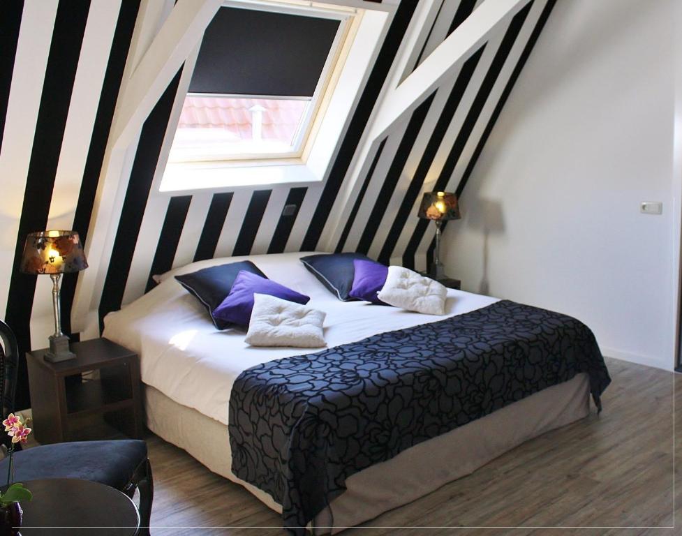 Двухместный (Двухместный номер Делюкс с 1 кроватью или 2 отдельными кроватями) отеля Hotel Zeezicht, Гронинген
