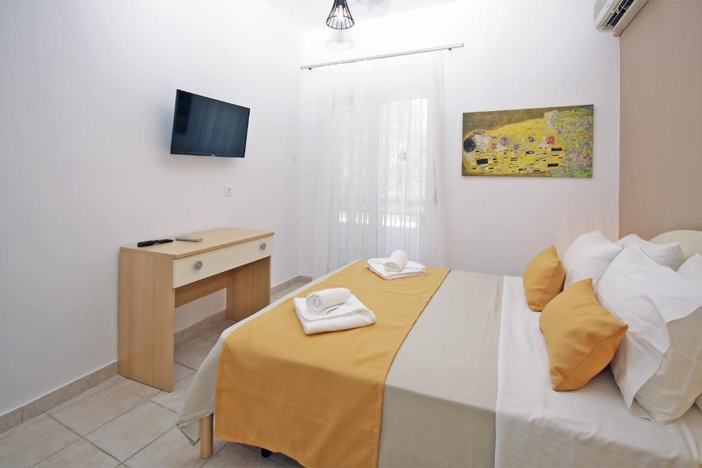 Апартаменты (Апартаменты с 2 спальнями) отеля Aqua Marine 2, Неос-Мармарас