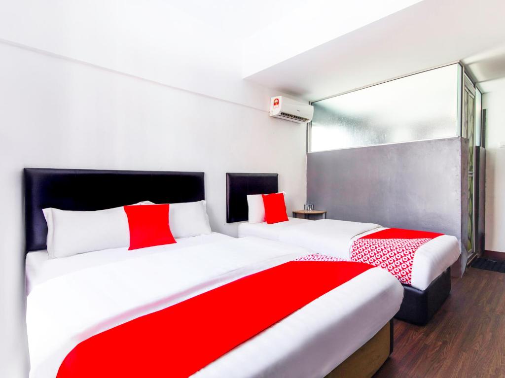 Сьюит (Улучшенный люкс) отеля OYO 251 Intime Hotel, Куала-Лумпур
