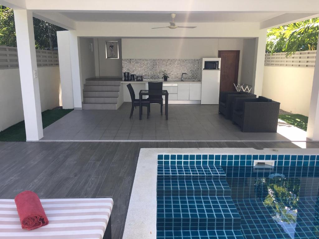 Вилла (One-Bedroom Villa with Private Pool & Round Trip Airport Transfer), Samui Blue Orchid