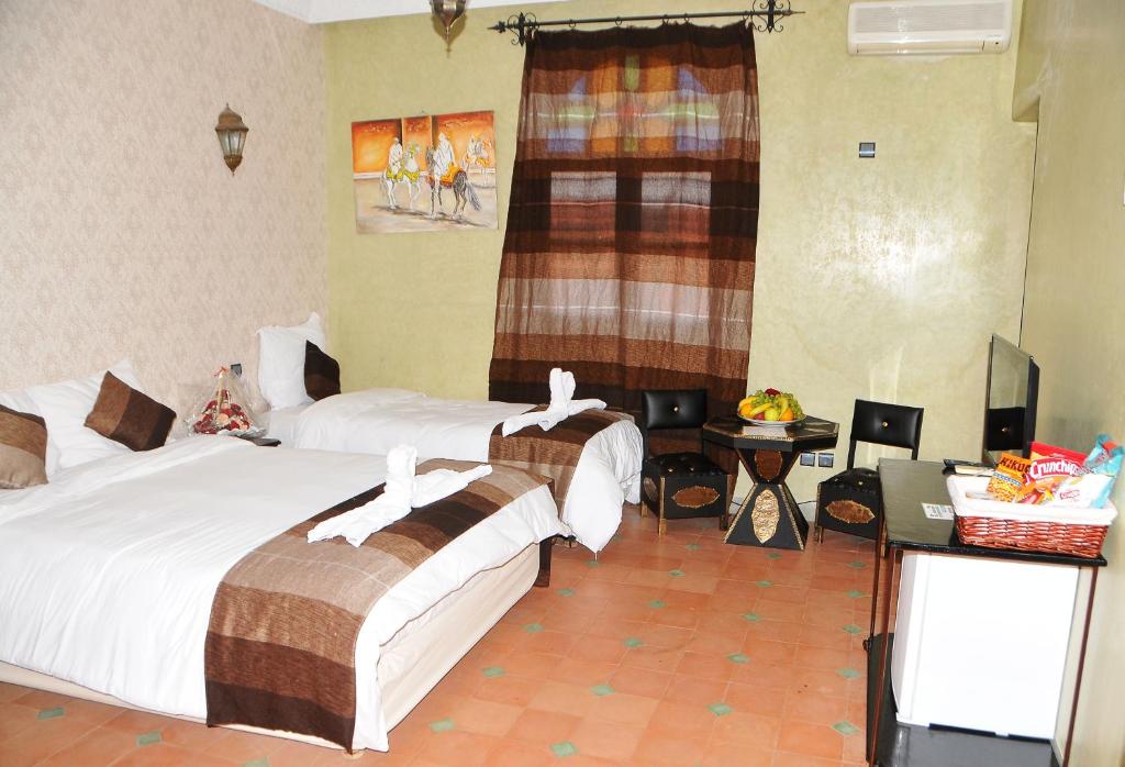 Трехместный (Трехместный номер с собственной ванной комнатой), Riad Mhidou