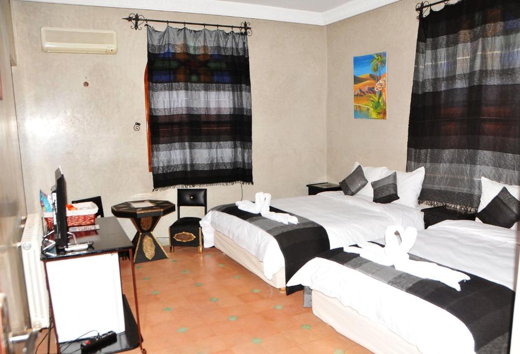 Трехместный (Трехместный номер с собственной ванной комнатой), Riad Mhidou