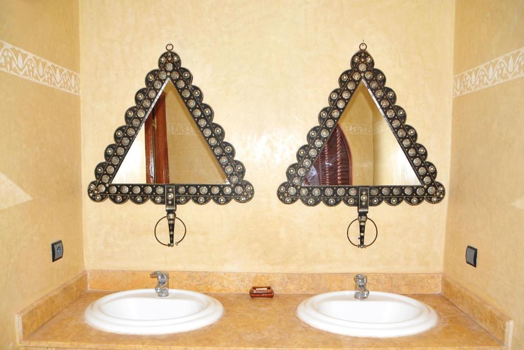 Одноместный (Одноместный номер с общей ванной комнатой), Riad Mhidou