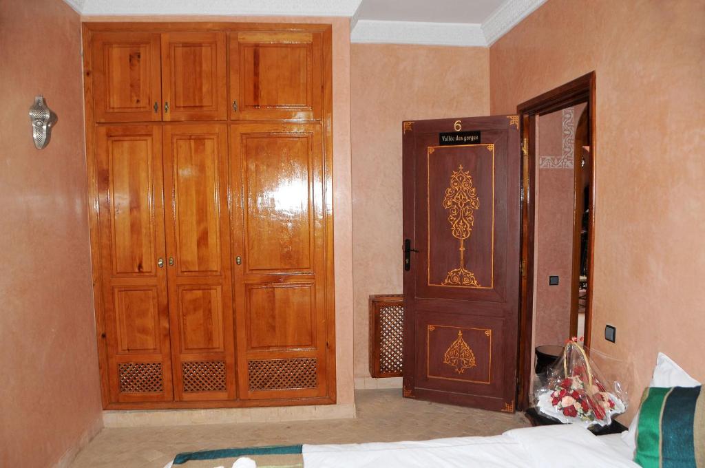 Одноместный (Одноместный номер с общей ванной комнатой), Riad Mhidou