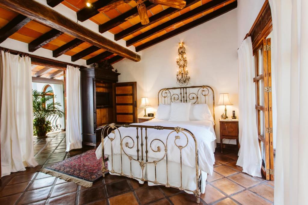 Сьюит (Junior Suite - Crown View), Hacienda San Angel