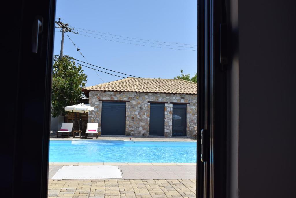 Двухместный (Двухместный номер Делюкс с 1 кроватью или 2 отдельными кроватями, доступ к бассейну) отеля Almyra Holiday Village, Эдипсос