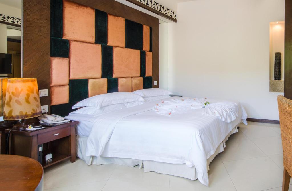 Двухместный (Двухместный номер Делюкс с 1 кроватью или 2 отдельными кроватями, вид на горы) курортного отеля Cactus Resort Sanya by Gloria, Санья