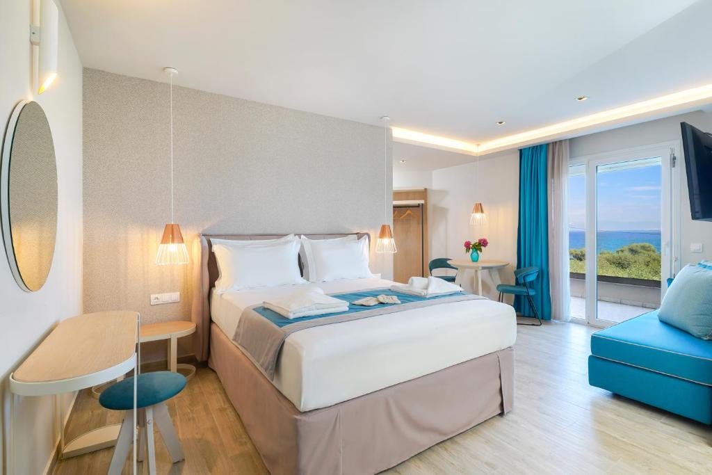 Апартаменты (Апартаменты с 2 спальнями) апарт-отеля Iliomagic Luxury Suites Thassos, Тасос