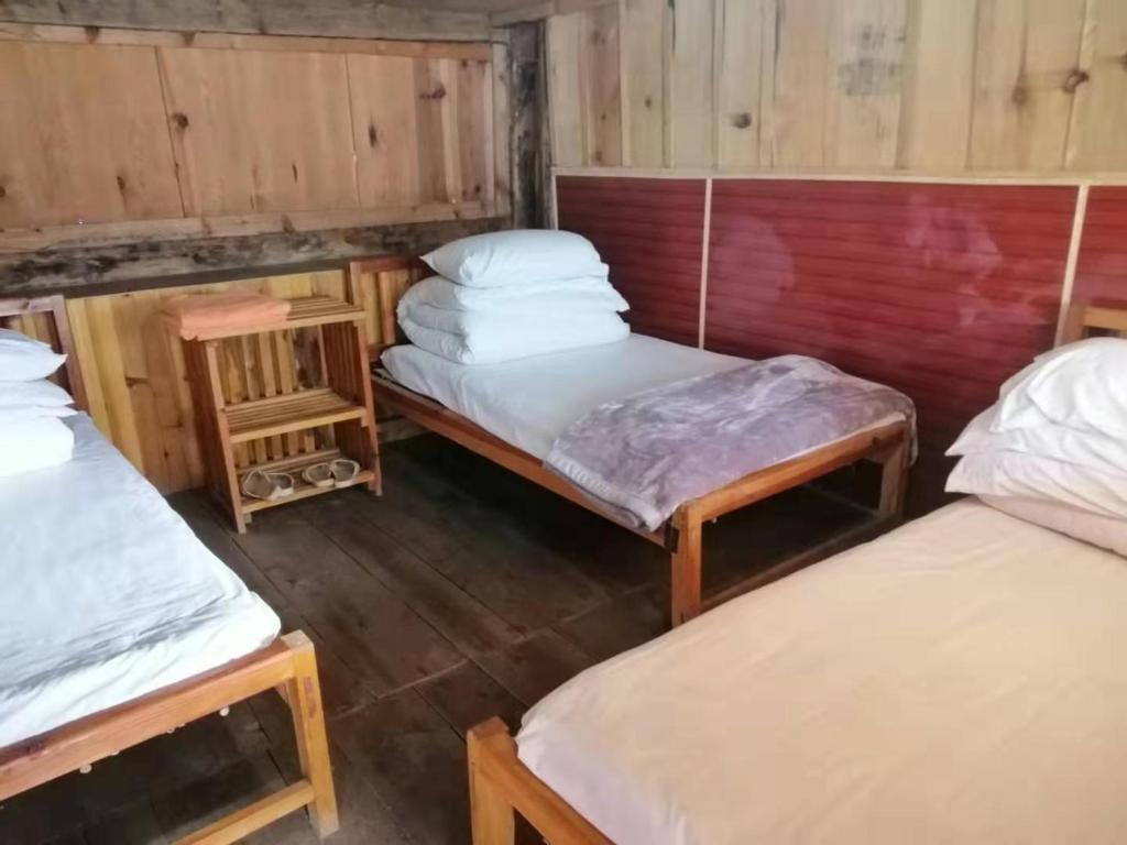 Номер (Односпальная кровать в общем номере), Walnut Garden Youth Hostel