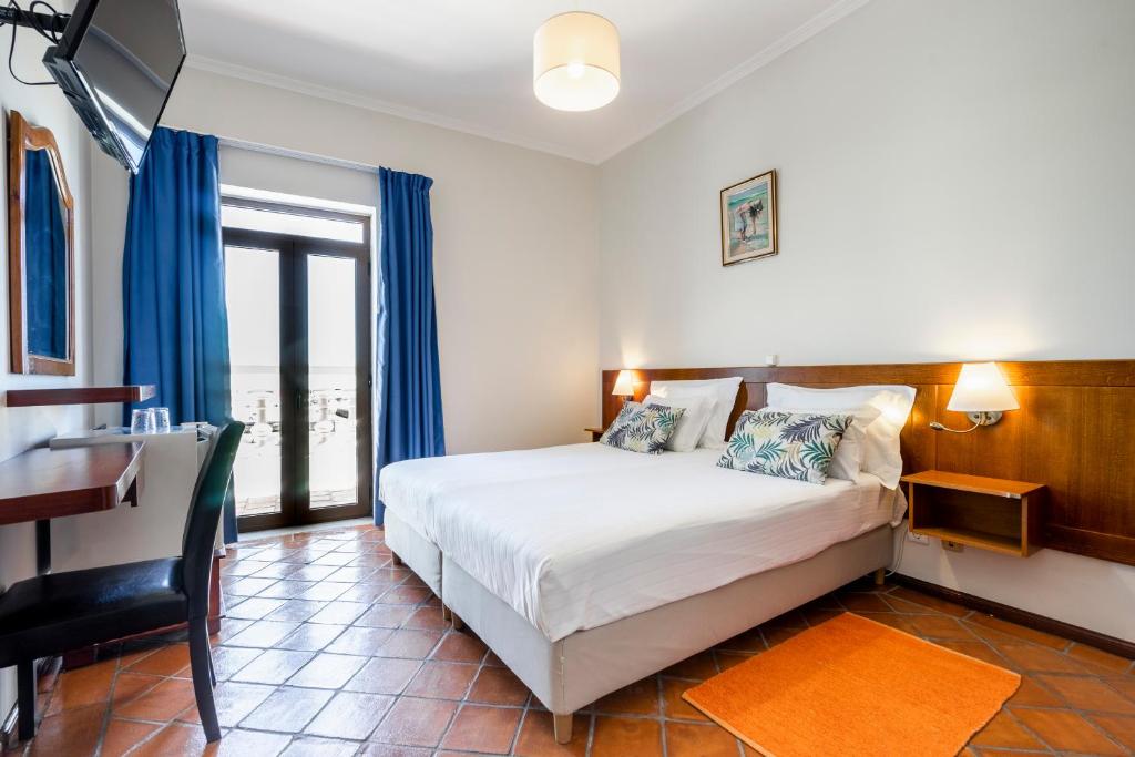 Двухместный (Двухместный номер с 1 кроватью или 2 отдельными кроватями с видом на реку) гостевого дома Residencial Mares, Тавира