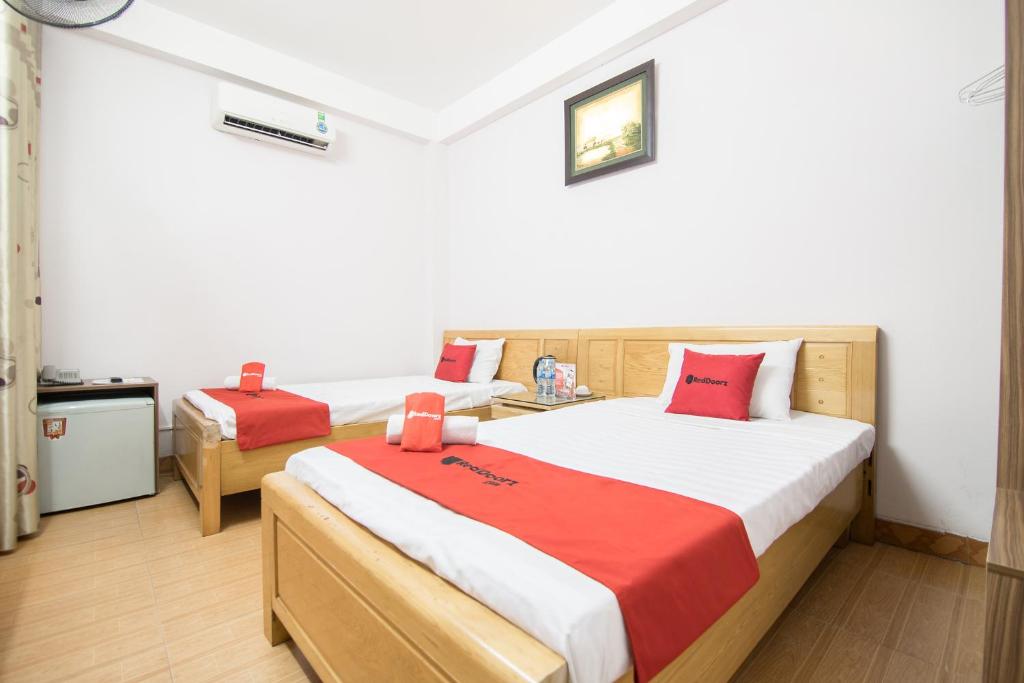 Двухместный (Улучшенный двухместный номер с 2 отдельными кроватями) отеля Thao Nguyen Hotel, Ханой