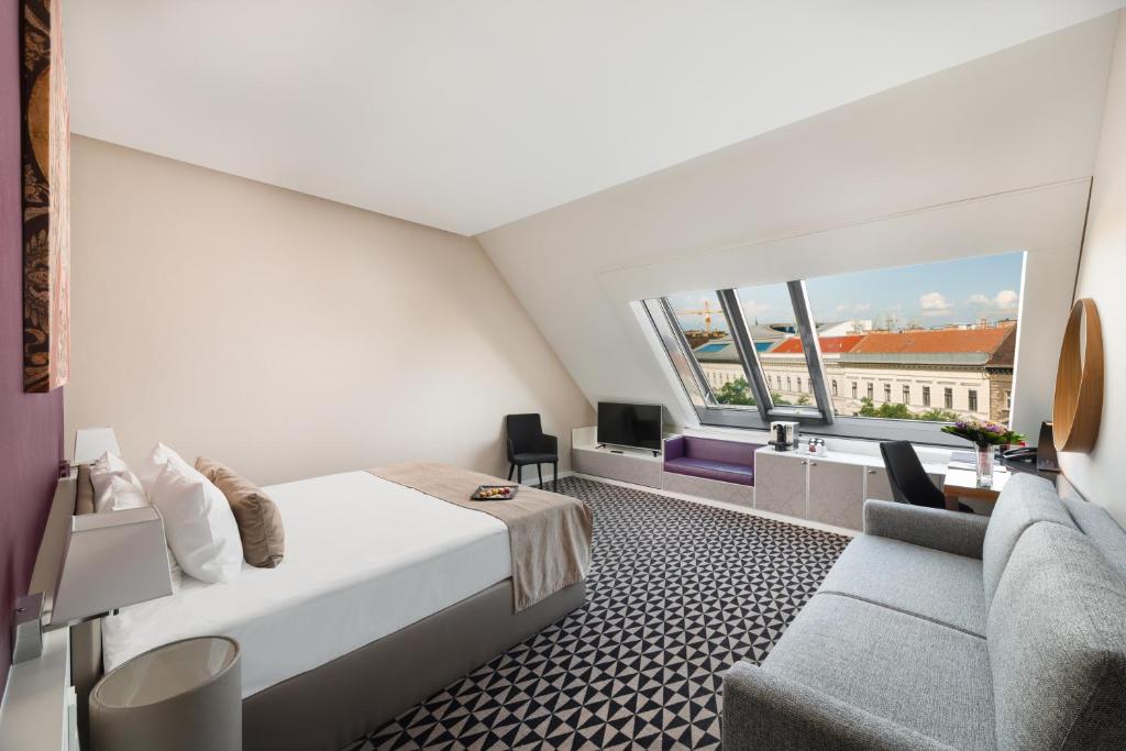 Двухместный (Представительский двухместный номер с 1 кроватью, верхний этаж) отеля Hotel Moments Budapest, Будапешт
