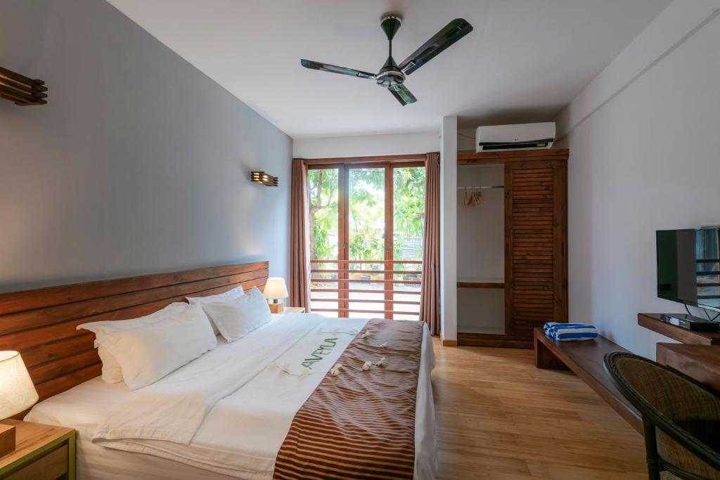 Двухместный (Двухместный номер Делюкс с 1 кроватью или 2 отдельными кроватями, вид на город) гостевого дома Aveyla Manta Village, Дхаравандхоо