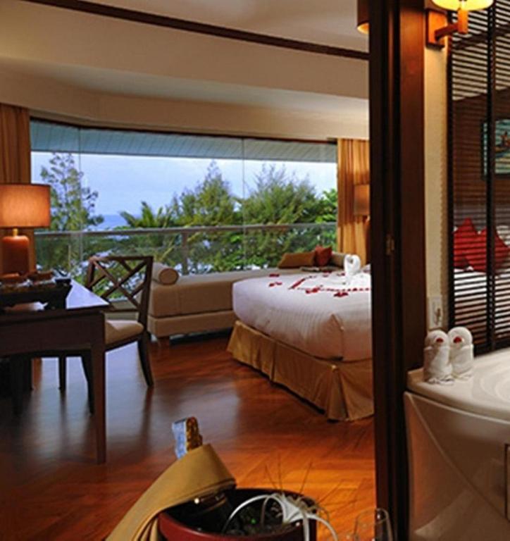 Сьюит (Люкс для новобрачных) курортного отеля Aonang Villa Resort, Краби