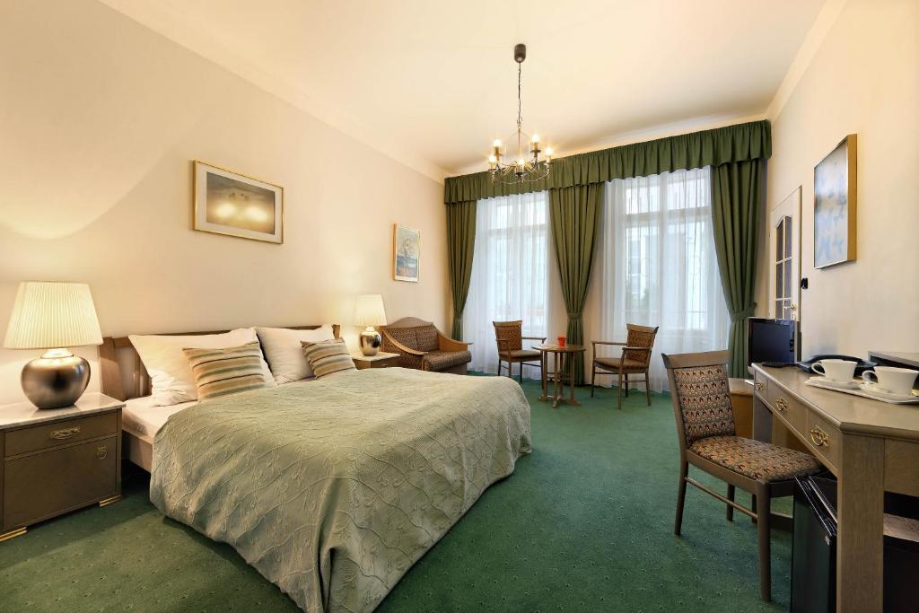 Двухместный (Двухместный номер с 1 кроватью или 2 отдельными кроватями) отеля Salvator, Прага