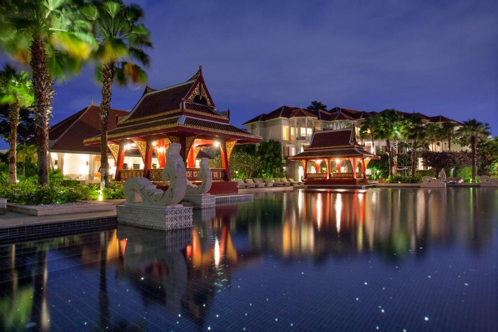 Курортный отель Amatara