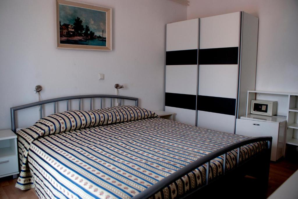 Двухместный (Стандартный двухместный номер с 1 кроватью) гостевого дома Pansion Ana, Лошинь