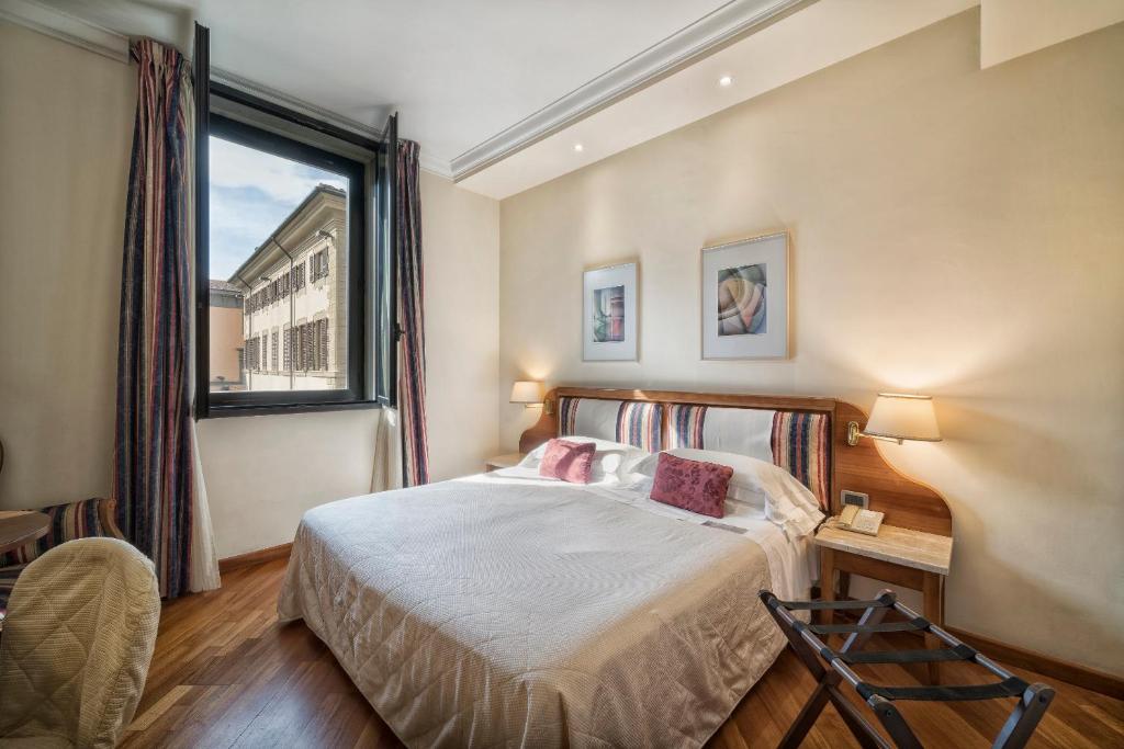 Двухместный (Двухместный номер с 1 кроватью и окном) отеля Laurus Al Duomo, Флоренция