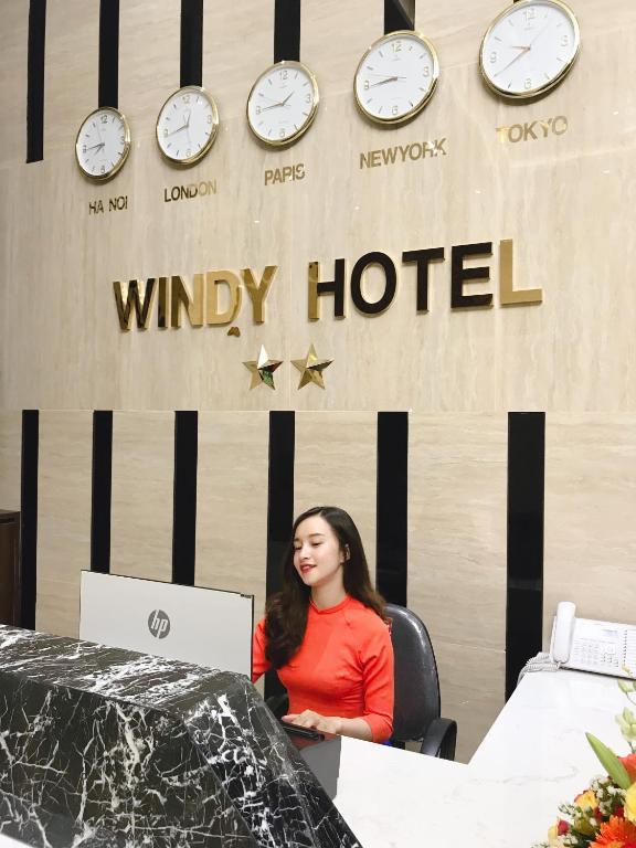 Семейный (Семейный номер Делюкс с видом на город) отеля Windy Hotel Quang Binh, Донгхой