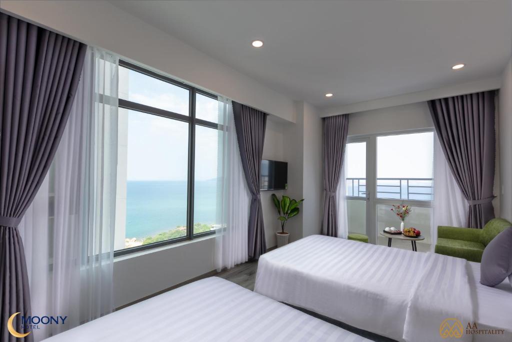 Двухместный (Двухместный номер с 2 отдельными кроватями и видом на город) отеля Nha Trang Moony Hotel, Нячанг