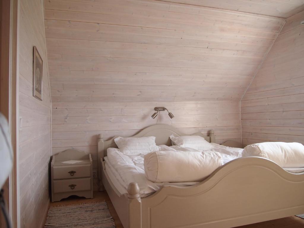Двухместный (Улучшенный двухместный номер с 1 кроватью) отеля Augustas Bed & Breakfast, Фалькенберг
