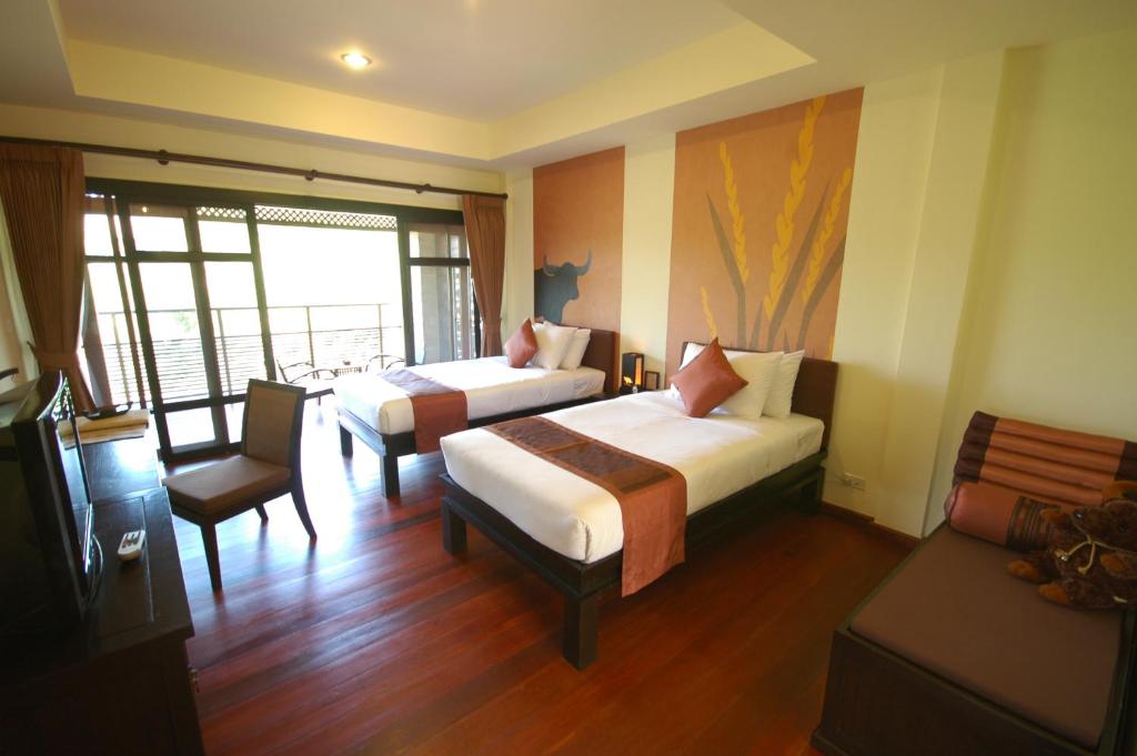 Двухместный (Двухместный номер Делюкс с 2 отдельными кроватями) курортного отеля Phunacome Resort, Лей