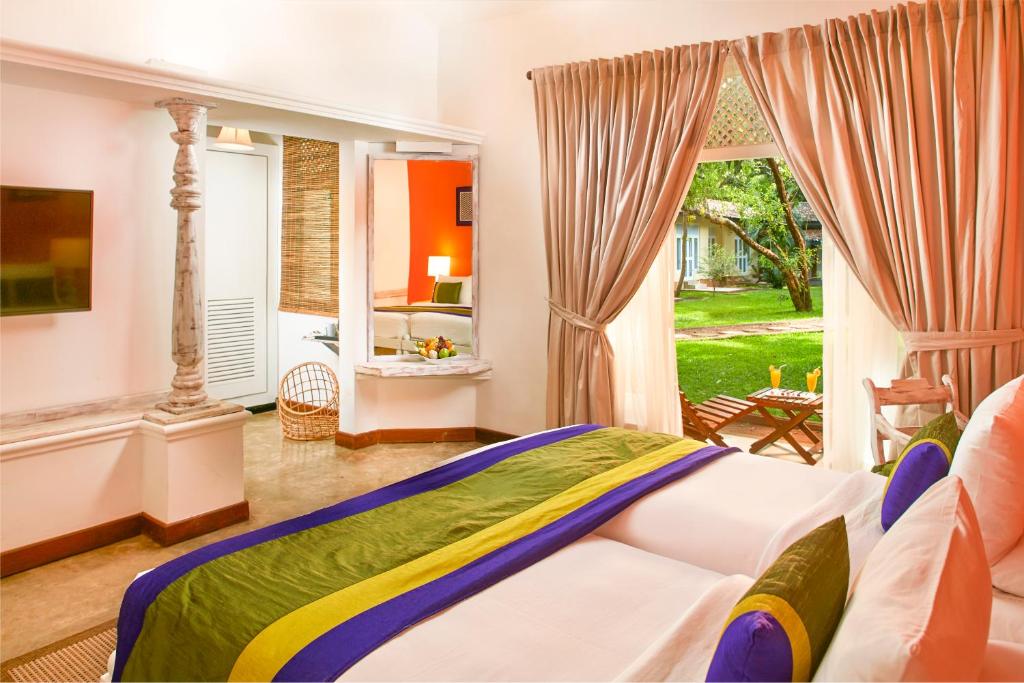Двухместный (Улучшенный двухместный номер с 2 отдельными кроватями, 25% скидка на спа-процедуры и питание и напитки) отеля Hotel Sigiriya, Сигирия