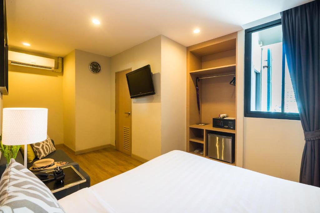 Апартаменты (Номер эконом-класса с 1 кроватью размера «queen-size» - Для некурящих) отеля Asoke Sukhumvit, Бангкок