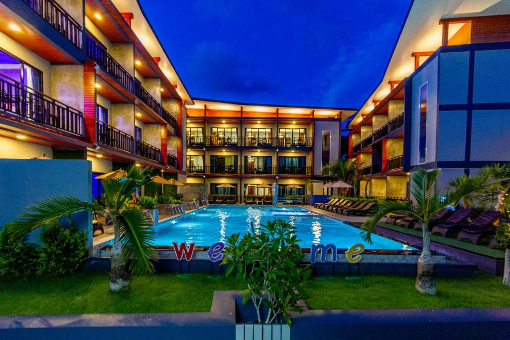 Двухместный (Улучшенный двухместный номер с 1 кроватью) курортного отеля Coco Bella Resort, Пхи-Пхи