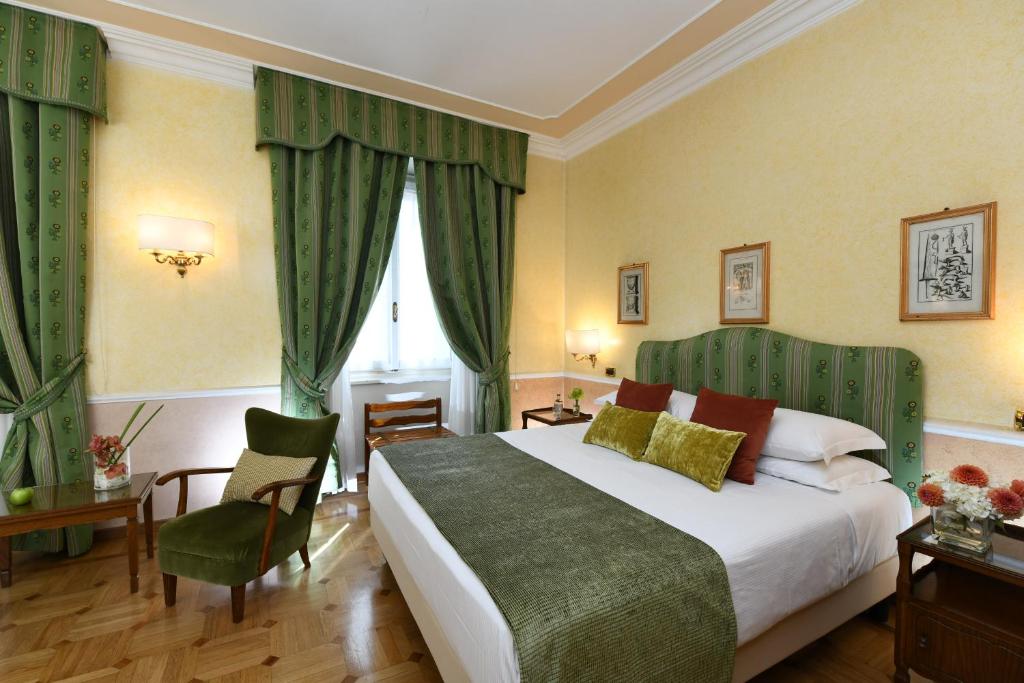 Двухместный (Двухместный номер с 1 кроватью или 2 отдельными кроватями) отеля Bettoja Hotel Massimo d'Azeglio, Рим