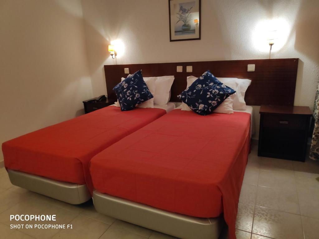 Двухместный (Двухместный номер с 2 отдельными кроватями) отеля Hotel Alnacir, Фару
