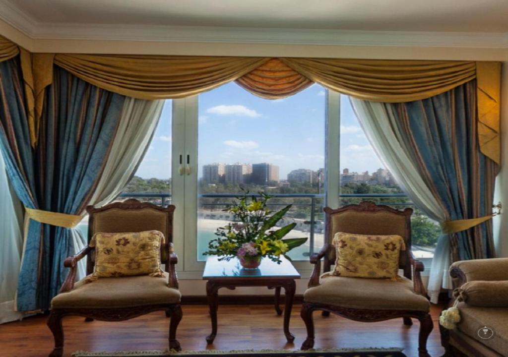Сьюит (Представительский люкс) отеля Helnan Palestine Hotel, Александрия