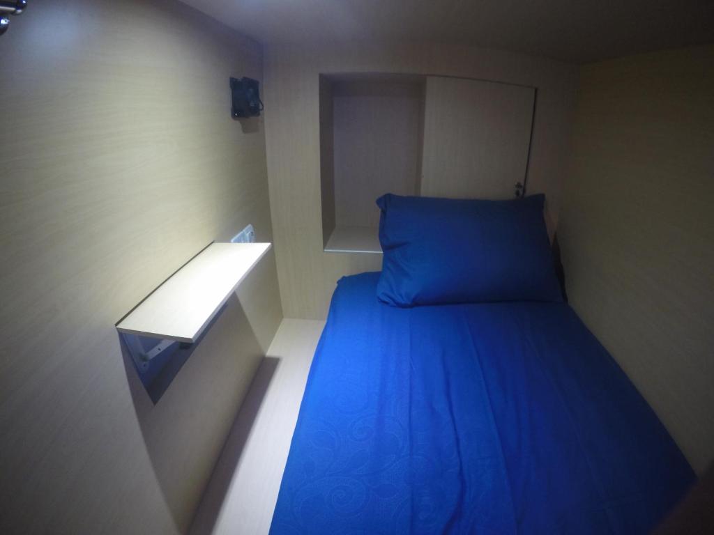 Номер (Кровать в общем 8-местном номере для мужчин и женщин) гостевого дома Jepun Segara Guest House, Кута