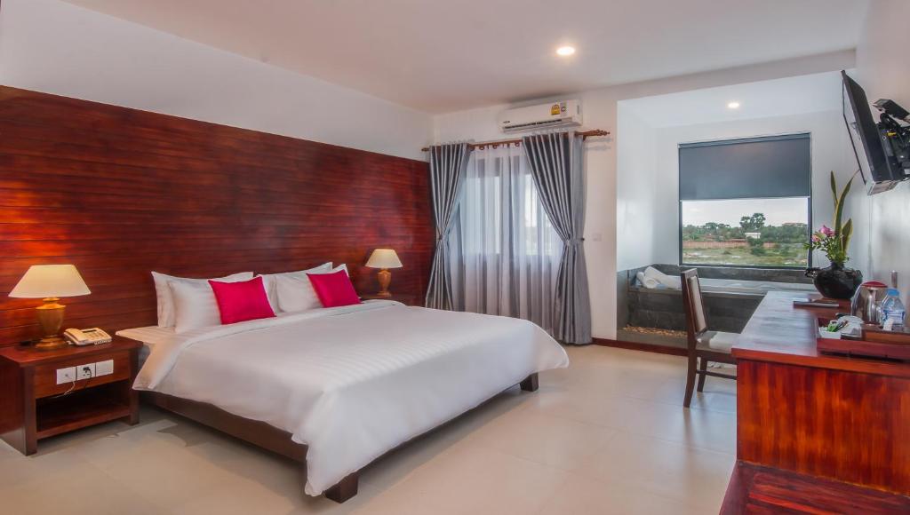 Двухместный (Улучшенный двухместный номер с 1 кроватью) отеля Green Amazon Residence Hotel, Сием Рип