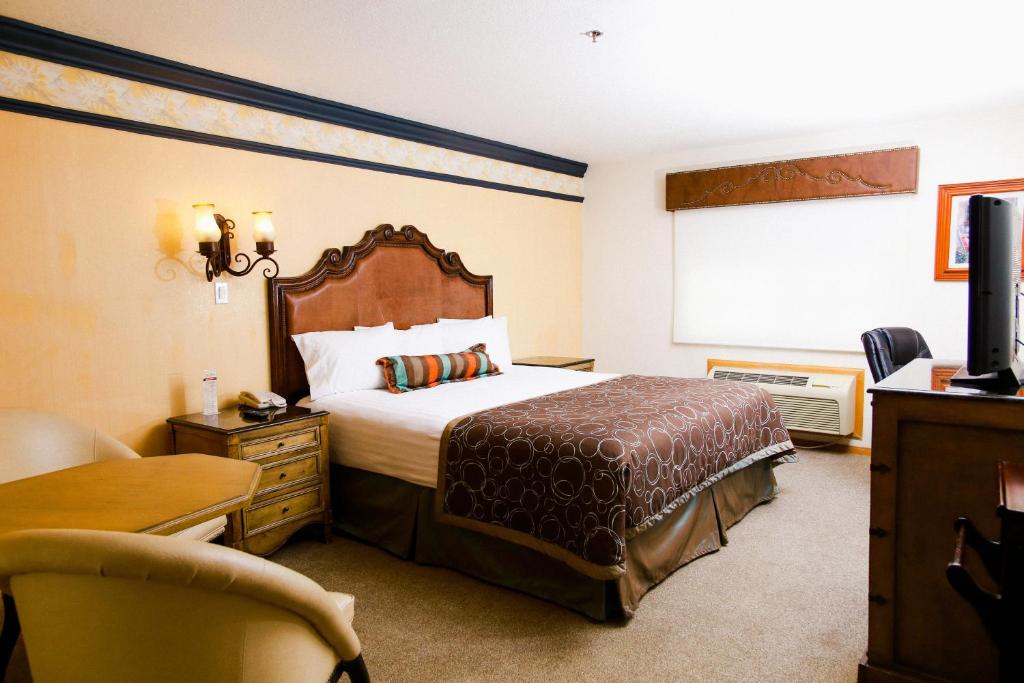 Двухместный (Представительский номер с кроватью размера «king-size») отеля Business Hotel & Suites María Bonita, Сьюдад-Хуарес