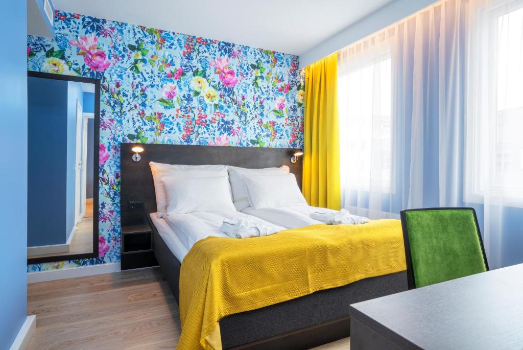 Двухместный (Улучшенный двухместный номер с 1 кроватью или 2 отдельными кроватями) отеля Thon Hotel Moldefjord, Молде