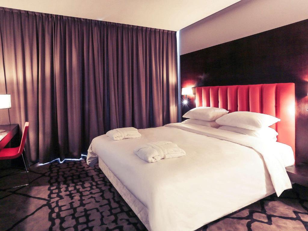 Двухместный (Улучшенный номер с кроватью размера «king-size») отеля Hotel Mercure Nador Rif, Надор