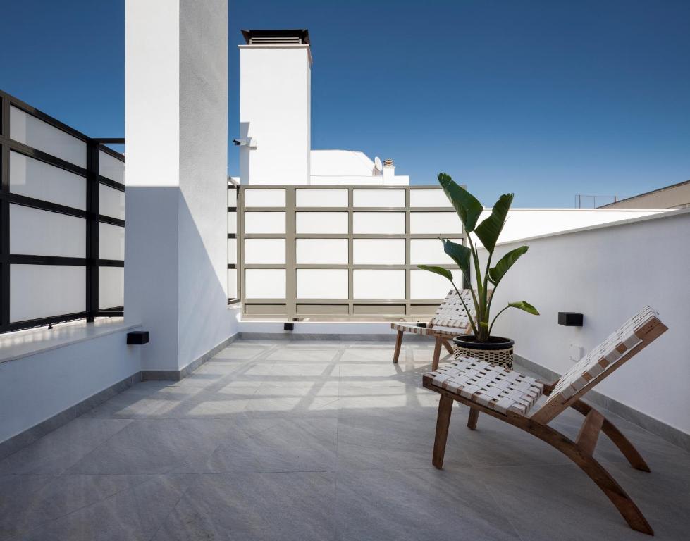 Апартаменты (Улучшенные апартаменты с террасой) апартамента Home Select Casa Noa Apartments, Севилья