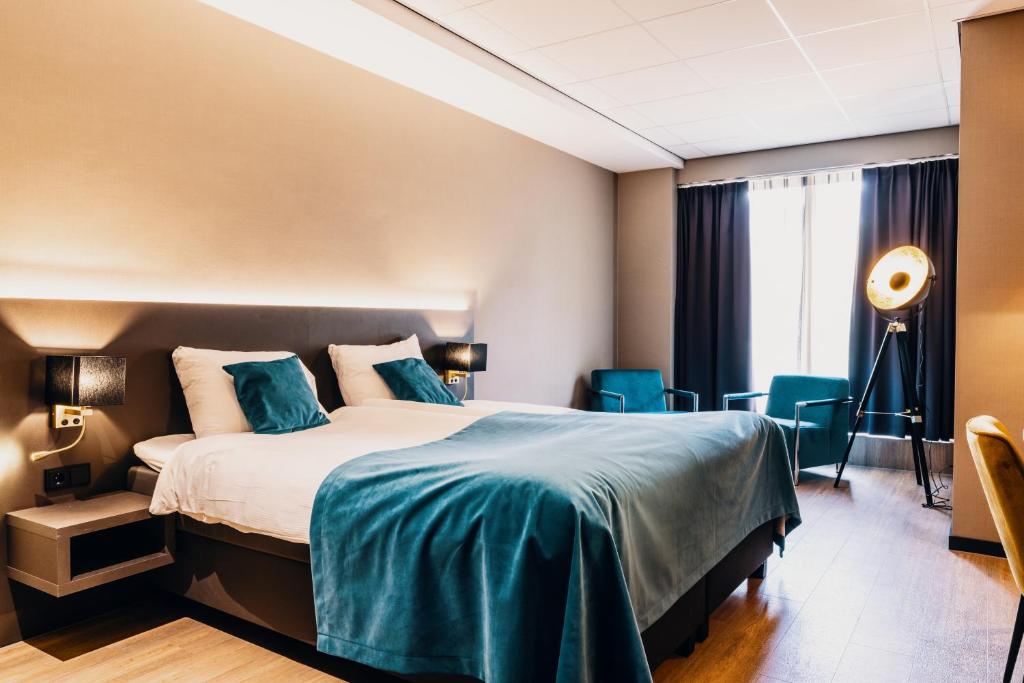 Двухместный (Двухместный номер Делюкс с 1 кроватью и душем) отеля Hotel Hoogeveen, Гронинген