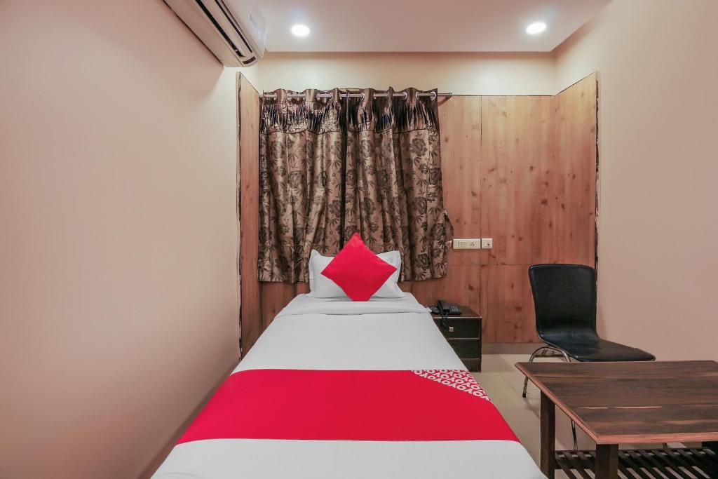 Одноместный (Небольшой одноместный номер) отеля Tourist Krishna Inn, Хайдарабад